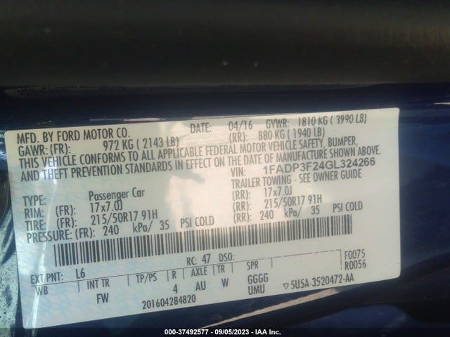 2016 FORD FOCUS SE VIN: 1FADP3F24GL324266