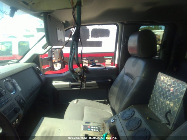 2015 Ford F-450, VIN: 1FD0X4GT5FEC39120