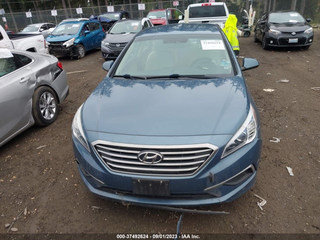 Hyundai Sonata 2.4l 2017 5NPE24AF8HH560261 Image 4