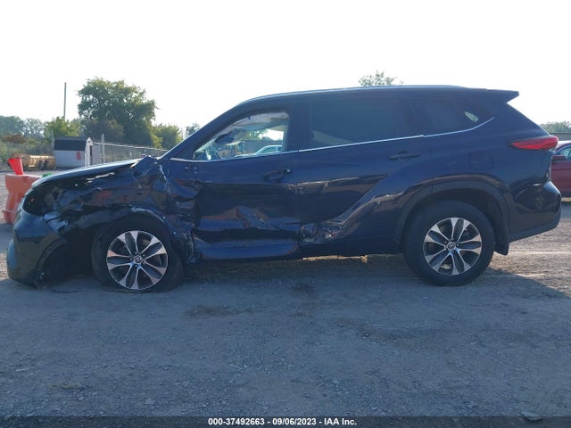 Toyota Highlander Xle 2021 5TDGZRBH6MS533047 Image 14