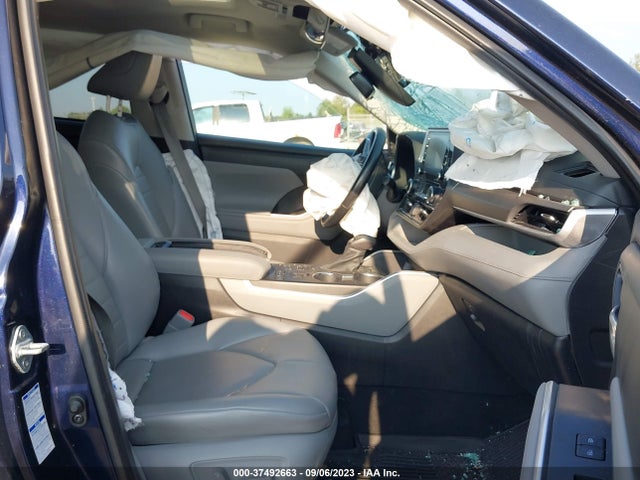 Toyota Highlander Xle 2021 5TDGZRBH6MS533047 Image 5