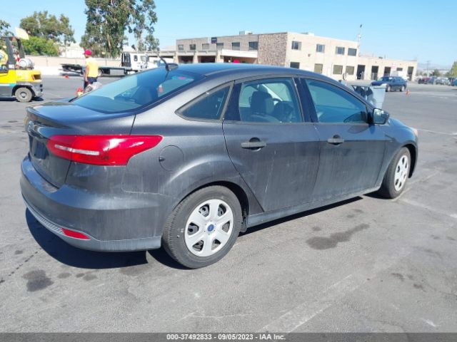 1FADP3E28GL344442 Ford FOCUS S