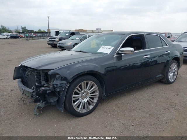 Chrysler 300 300c John Varvatos 2014 2C3CCADT7EH214067 Image 2