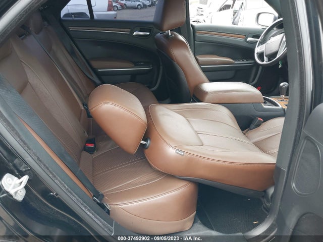 Chrysler 300 300c John Varvatos 2014 2C3CCADT7EH214067 Image 8