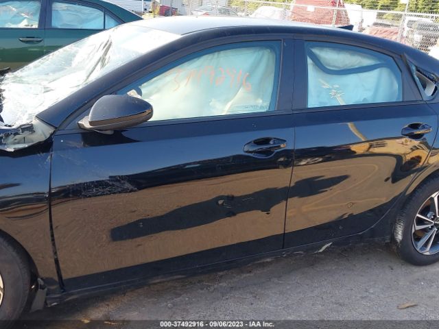 3KPF24AD6PE605011 KIA Forte Lxs