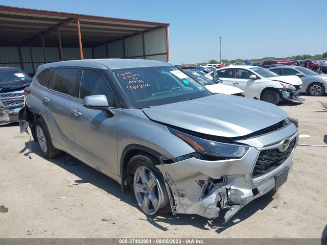 Toyota Highlander Le 2022 5TDZZRAH2NS141937 Image 1