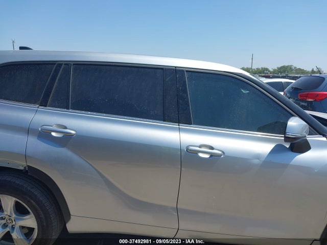 Toyota Highlander Le 2022 5TDZZRAH2NS141937 Image 13