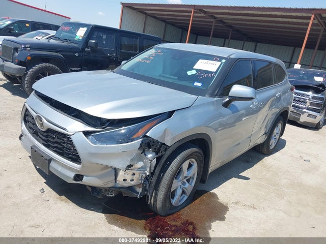 Toyota Highlander Le 2022 5TDZZRAH2NS141937 Image 2