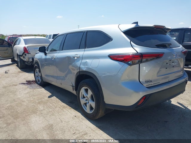 Toyota Highlander Le 2022 5TDZZRAH2NS141937 Image 3