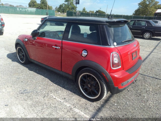 2010 MINI COOPER S WMWMF7C50ATZ71271 Photo 2