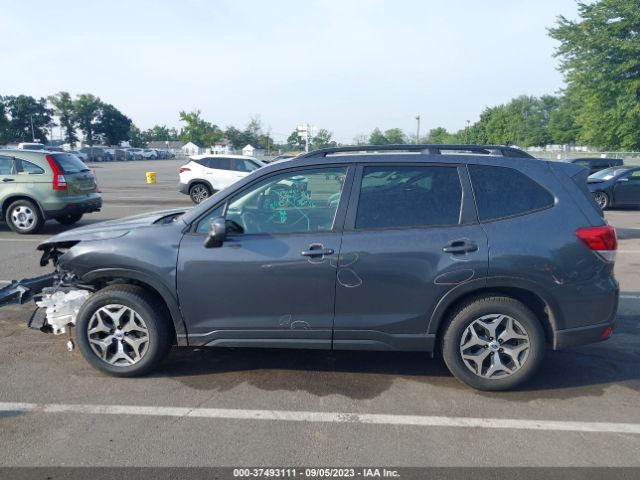 JF2SKAGC3LH568789 Subaru Forester Premium