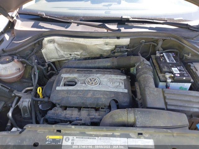 WVGAV7AXXJK004651 Volkswagen TIGUAN LIMITED