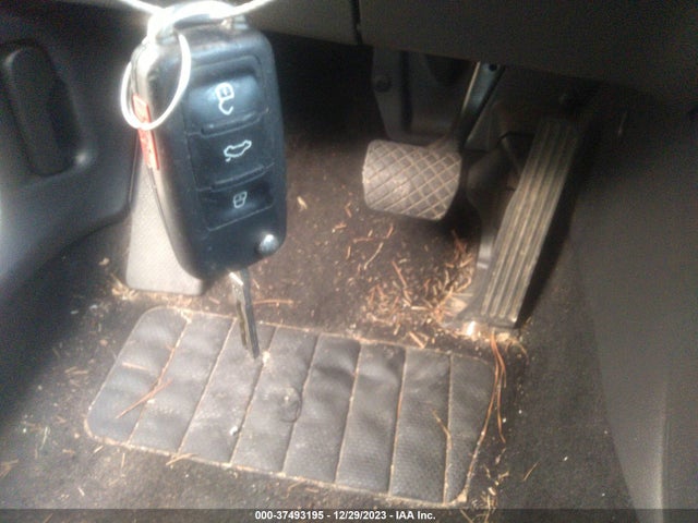WVGAV7AXXJK004651 Volkswagen TIGUAN LIMITED