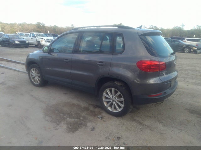 WVGAV7AXXJK004651 Volkswagen TIGUAN LIMITED