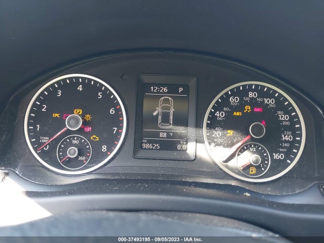 WVGAV7AXXJK004651 Volkswagen TIGUAN LIMITED