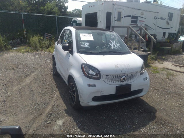 2017 Smart Fortwo, VIN: WMEFJ5DA0HK174529