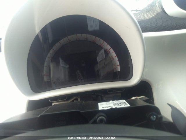 2017 Smart Fortwo, VIN: WMEFJ5DA0HK174529
