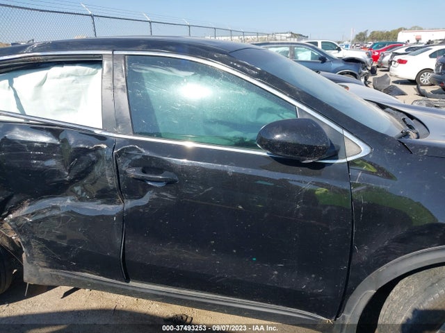 2018 KIA SPORTAGE LX VIN: KNDPM3AC1J7455218