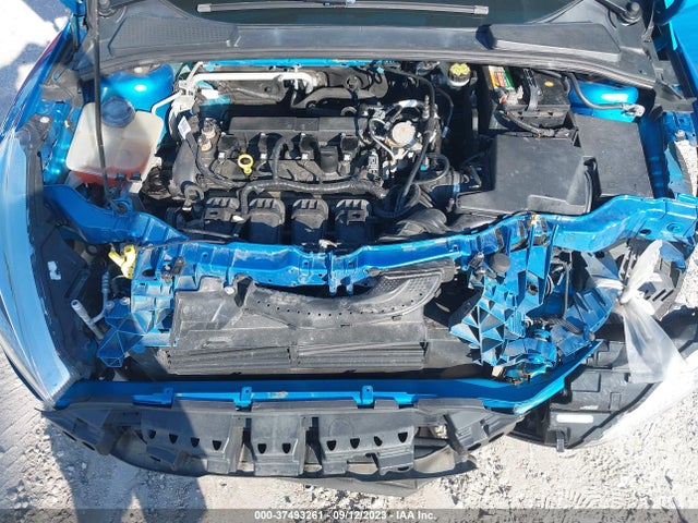 Ford FOCUS SE 2016 1FADP3F21GL394761 Image 10