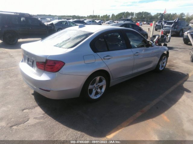 WBA3B1C54EK132093 BMW 3 Series 320i