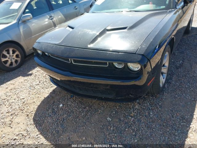 2C3CDZAG0JH121839 Dodge Challenger Sxt