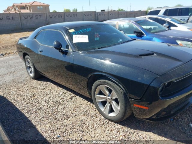 2C3CDZAG0JH121839 Dodge Challenger Sxt