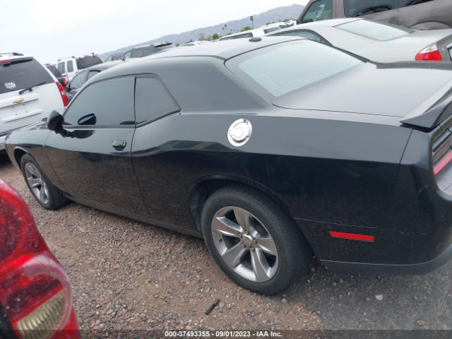 2C3CDZAG0JH121839 Dodge Challenger Sxt