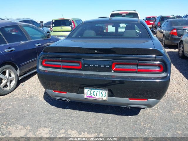 2C3CDZAG0JH121839 Dodge Challenger Sxt