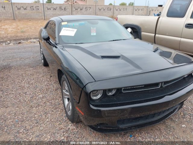 2C3CDZAG0JH121839 Dodge Challenger Sxt