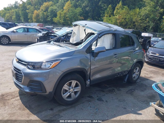 Chevrolet TRAX LS 2020 3GNCJNSB8LL206302 Image 2