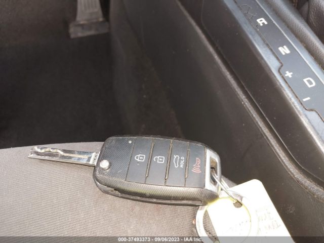 KNAGM4A7XF5572742 KIA Optima Lx
