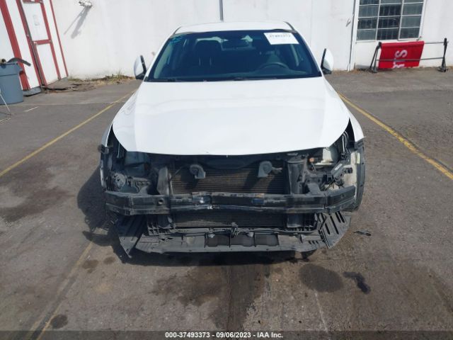 KNAGM4A7XF5572742 KIA Optima Lx