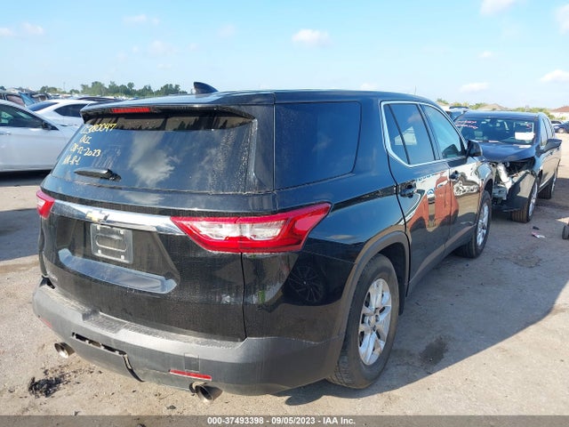 Chevrolet Traverse Ls 2018 1GNERFKW9JJ124142 Image 4