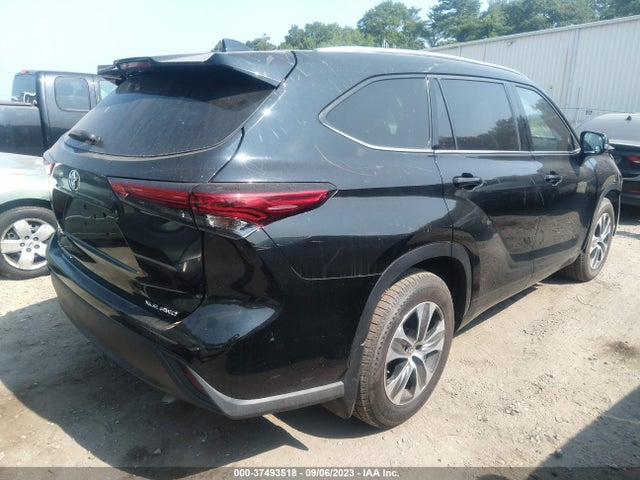 Toyota Highlander Xle 2021 5TDHZRBH9MS075833 Image 4