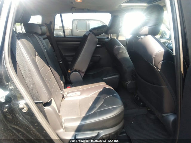 Toyota Highlander Xle 2021 5TDHZRBH9MS075833 Image 8