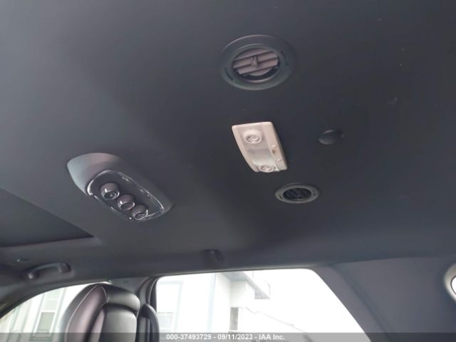 1C4SDJGJ8JC157485 Dodge Durango Srt