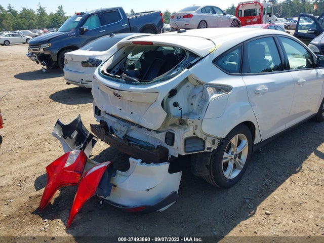 1FADP3K21EL365795 Ford FOCUS SE