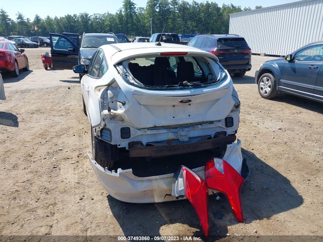 1FADP3K21EL365795 Ford FOCUS SE
