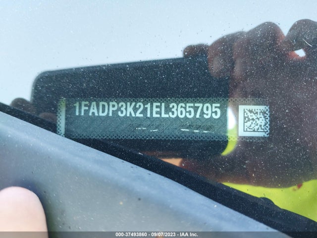 1FADP3K21EL365795 Ford FOCUS SE