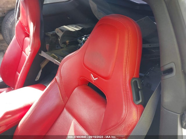 Chevrolet Corvette 2lt 2015 1G1YC2D79F5105895 Image 8
