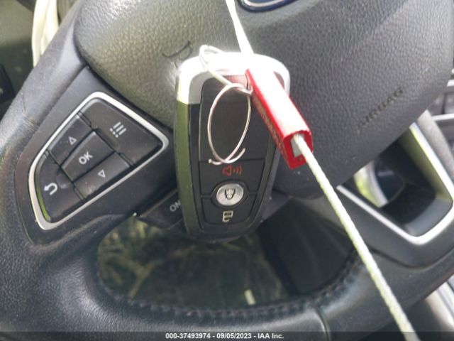 MAJ3S2GE2KC251727 Ford Ecosport Se