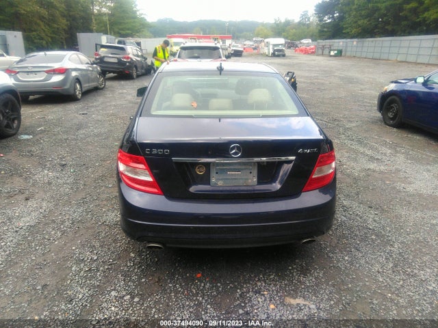 2011 Mercedes-benz C 300 Sport 4matic/luxury 4matic მანქანა იყიდება აუქციონზე, vin: WDDGF8BB1BF526105, აუქციონის ნომერი: 37494090