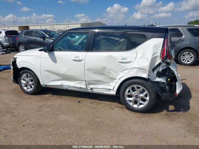 KNDJ23AU7P7214888 KIA SOUL S