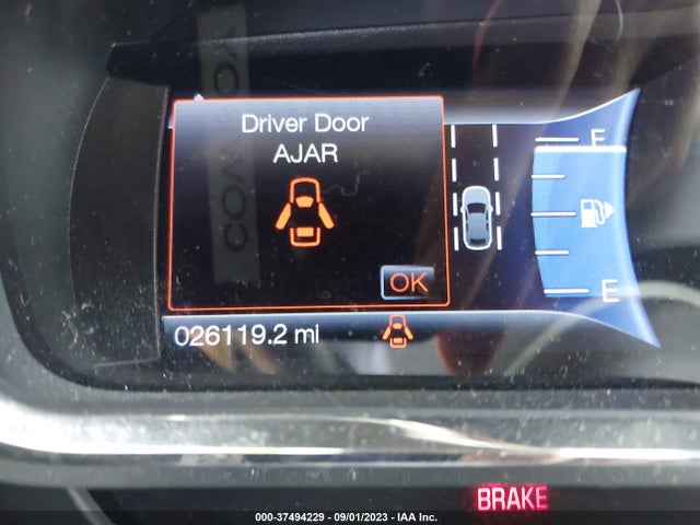 2016 Lincoln MKT, VIN: 2LMHJ5AT1GBL00371