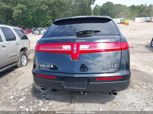 2016 Lincoln MKT, VIN: 2LMHJ5AT1GBL00371