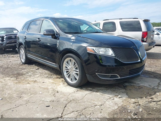 2016 Lincoln MKT, VIN: 2LMHJ5AT1GBL00371
