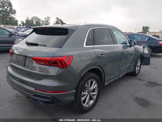 WA1DECF32M1047918 Audi Q3 S Line Premium