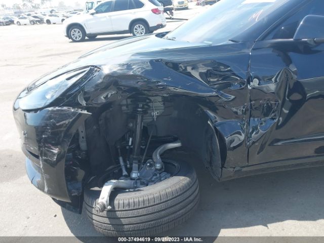 5YJ3E1EA8PF549964 Tesla MODEL 3