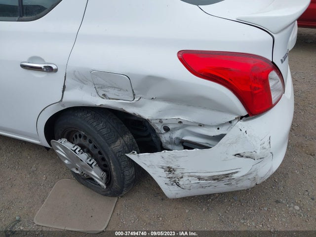 2013 NISSAN VERSA SV VIN: 3N1CN7AP1DL890877
