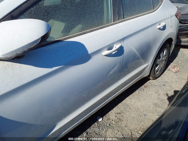 2020 HYUNDAI ELANTRA SE VIN: 5NPD74LF2LH622739